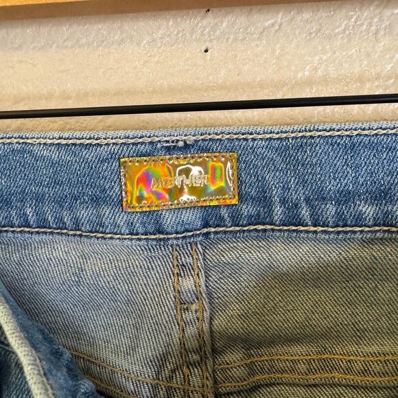 NEW Mother The Weekender Fray Mid Rise FIare Jeans Size 29 Glow Up Blue Denim - Picture 7 of 16